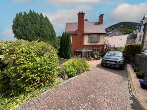 Photo 15- click for photo gallery